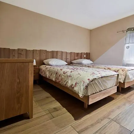 La Croisee Pierre Saulxures-sur-Moselotte